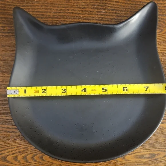 Croton Stoneware Black Midnight Cat Silhouette Plate. - Picture 3 of 3